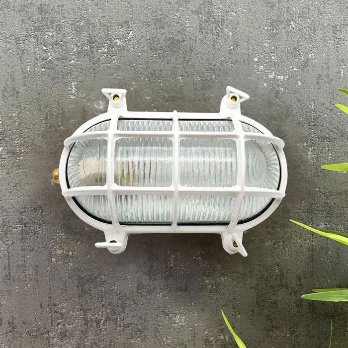 Navigator Large Standard Bulkhead in White 09015